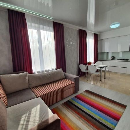 Lux New Apartment 2019 Harkiv Dış mekan fotoğraf