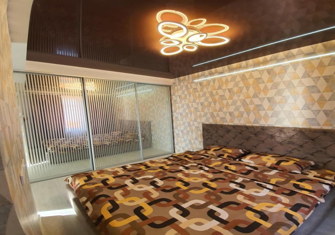 Lux New Apartment 2019 Harkiv Dış mekan fotoğraf