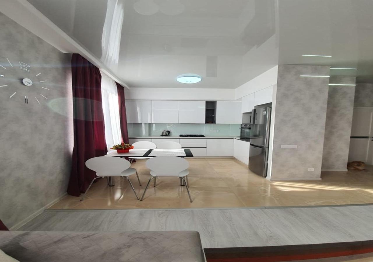 Lux New Apartment 2019 Harkiv Dış mekan fotoğraf